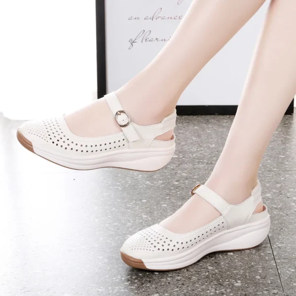 Stylish Women's Breathable Shoes - Image 4
