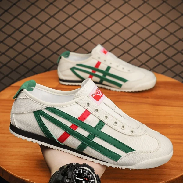 Retro Casual Sneakers Lightweight & Stylish - Image 2