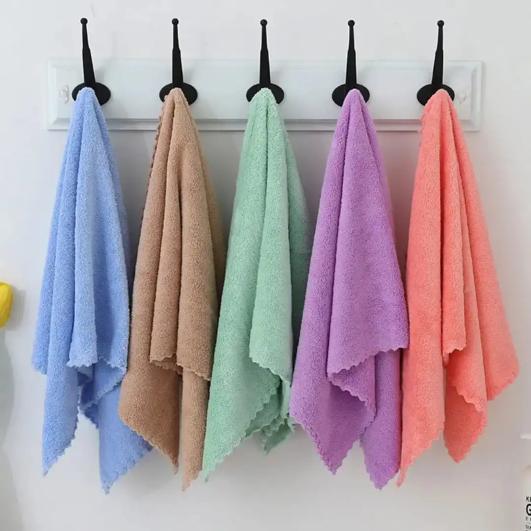 1pc Ultra Soft Coral Fleece Bath Towel | Super Absorbent Quick Dry Microfiber Towel for Home & Travel - Image 4